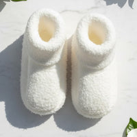 ERSTE BABYSCHÜHCHEN